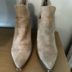 Steve Madden Beige Suede Ankle Booties